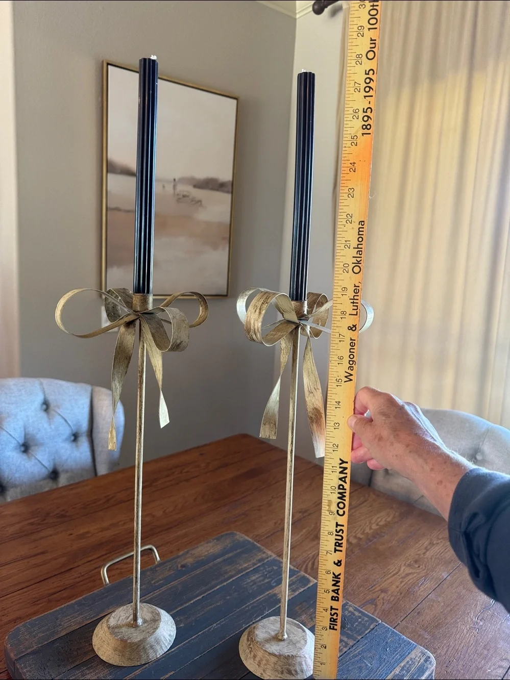 Metal Bow Candlestick Holder gold metallic